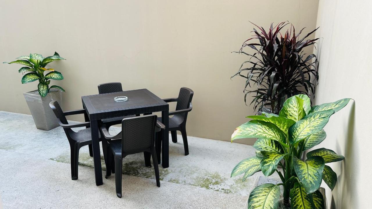 Large 2-Bedroom Apartment, Close To The American Consulate Guayaquil Buitenkant foto