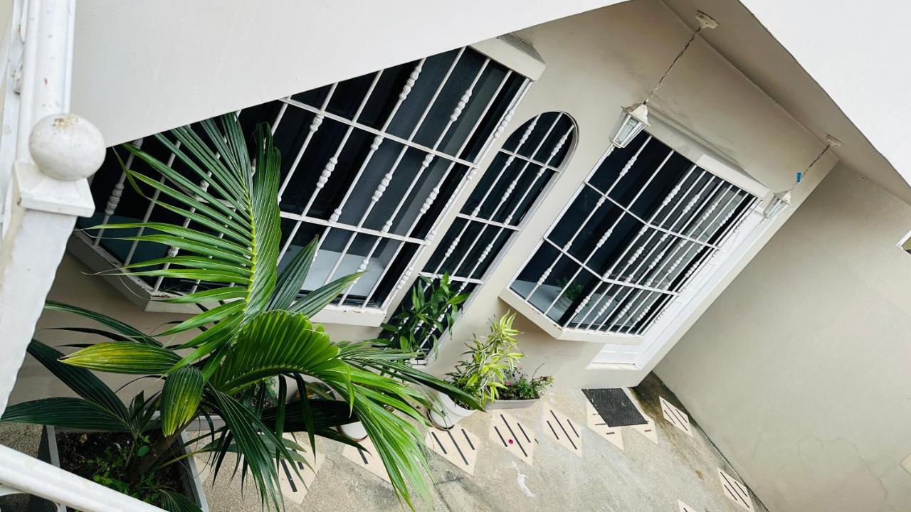 Large 2-Bedroom Apartment, Close To The American Consulate Guayaquil Buitenkant foto