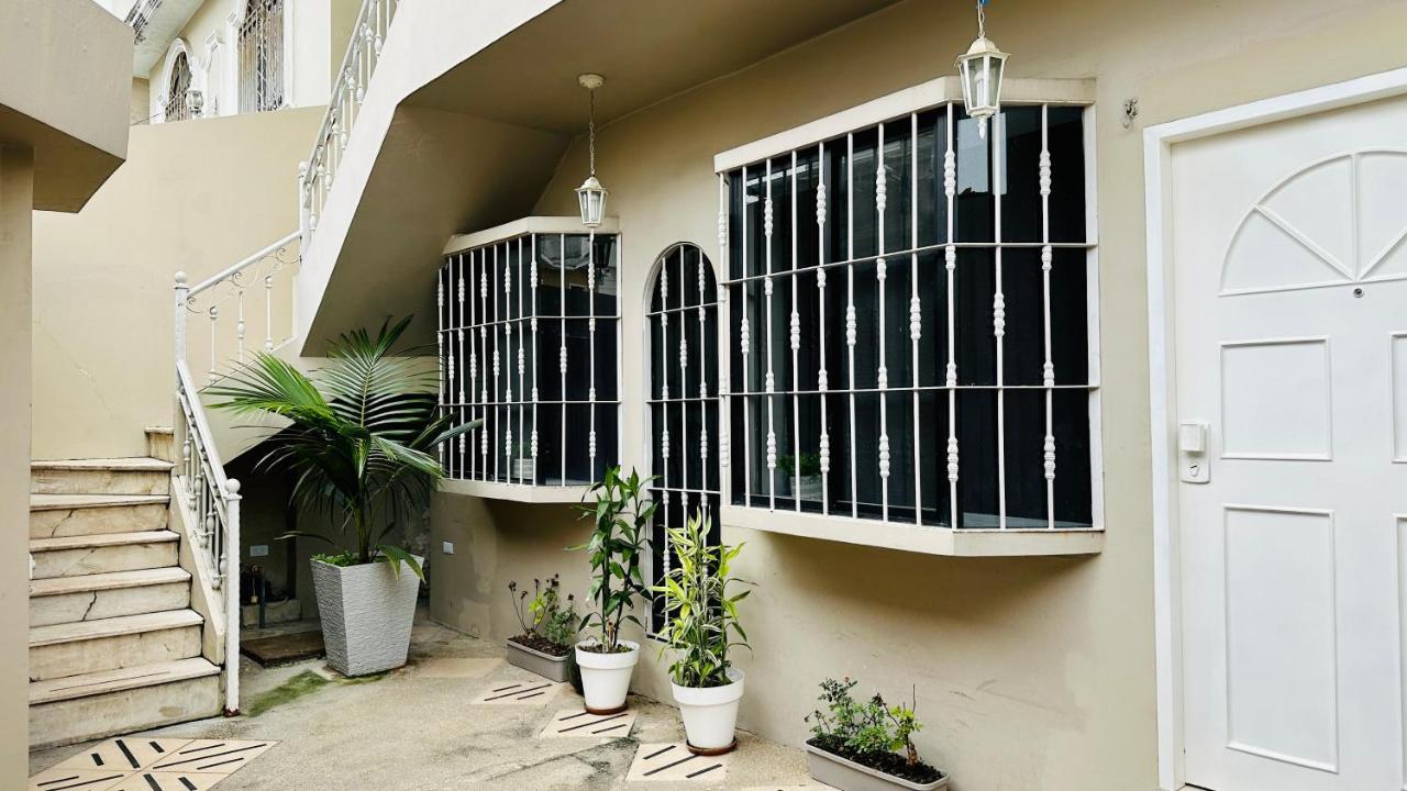 Large 2-Bedroom Apartment, Close To The American Consulate Guayaquil Buitenkant foto